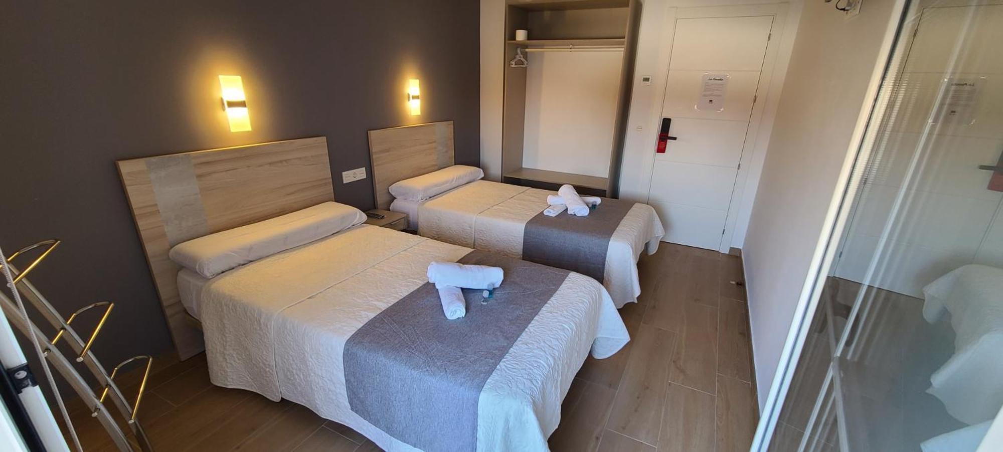 La Familia Hotel Santa Ana  Екстериор снимка